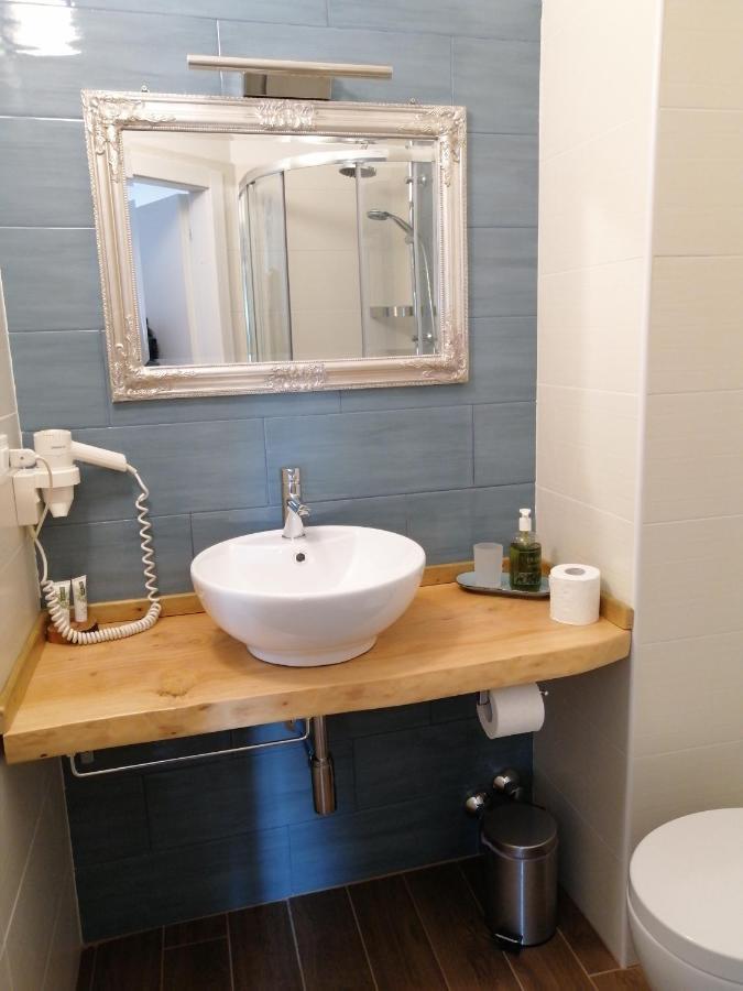 Al Rustico Hotel Torbole Sul Garda Kültér fotó