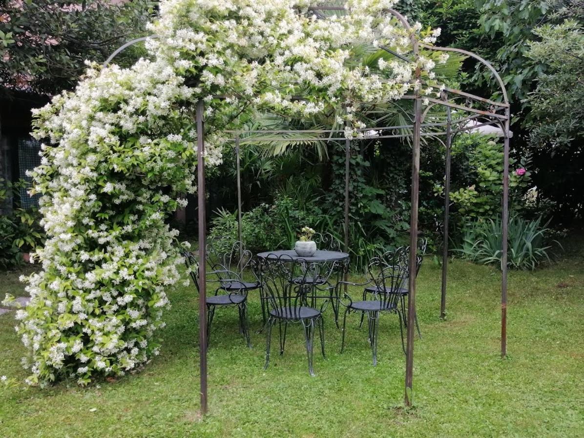 Al Rustico Hotel Torbole Sul Garda Kültér fotó