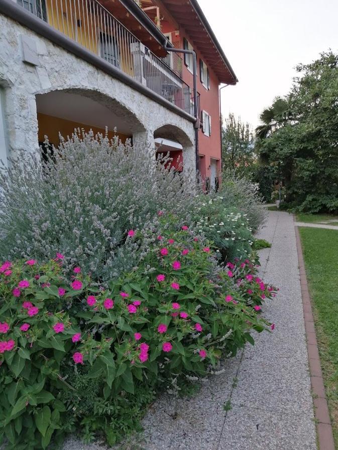 Al Rustico Hotel Torbole Sul Garda Kültér fotó