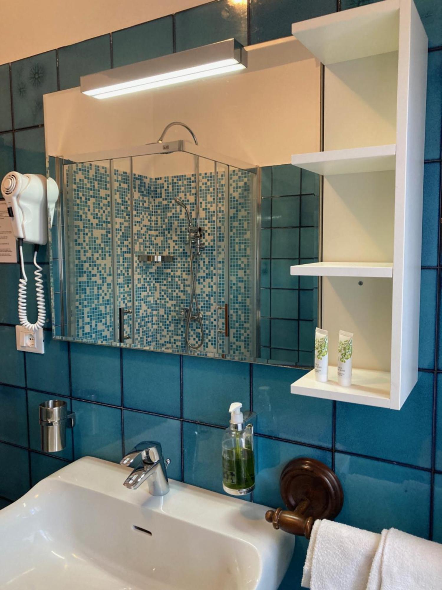 Al Rustico Hotel Torbole Sul Garda Kültér fotó