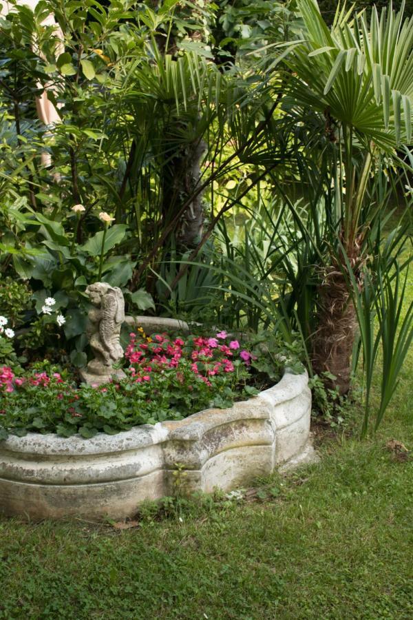 Al Rustico Hotel Torbole Sul Garda Kültér fotó