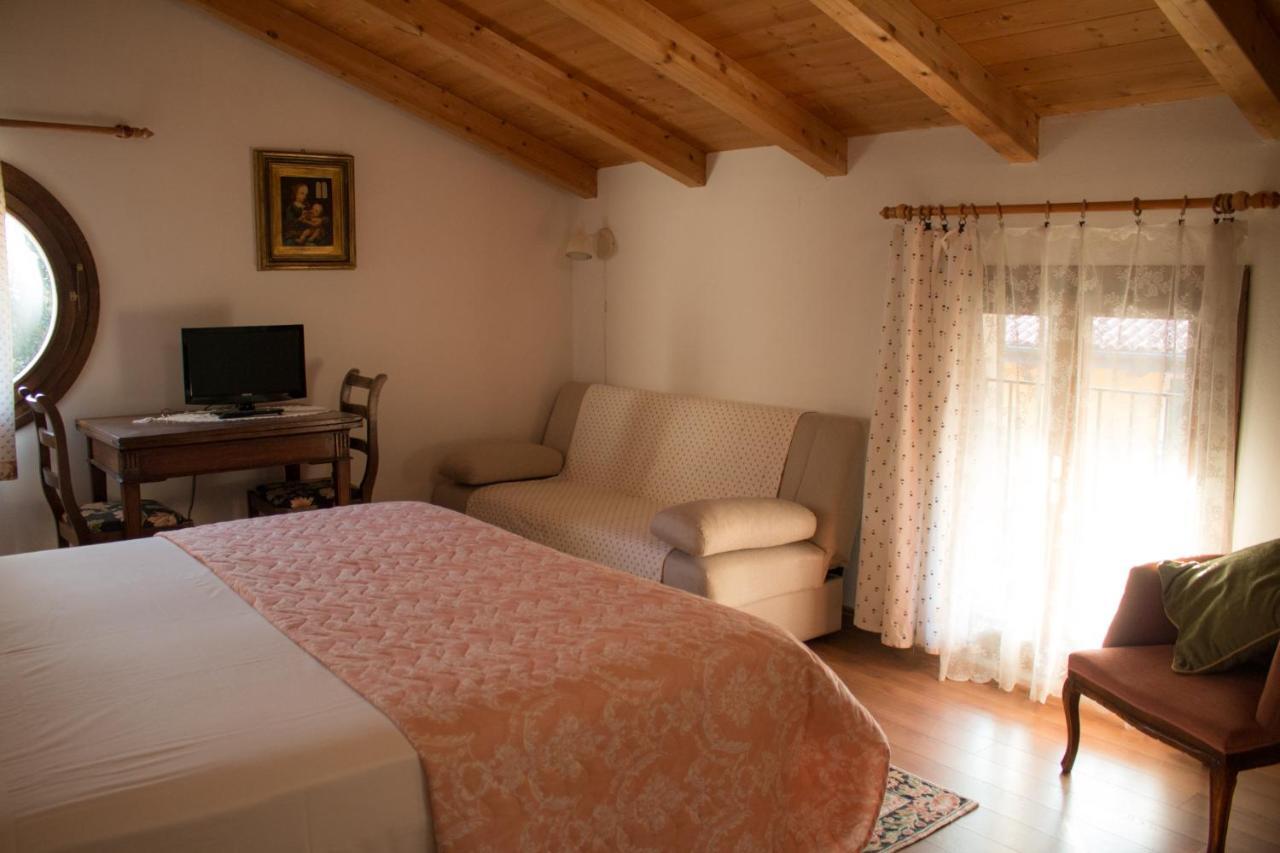 Al Rustico Hotel Torbole Sul Garda Kültér fotó