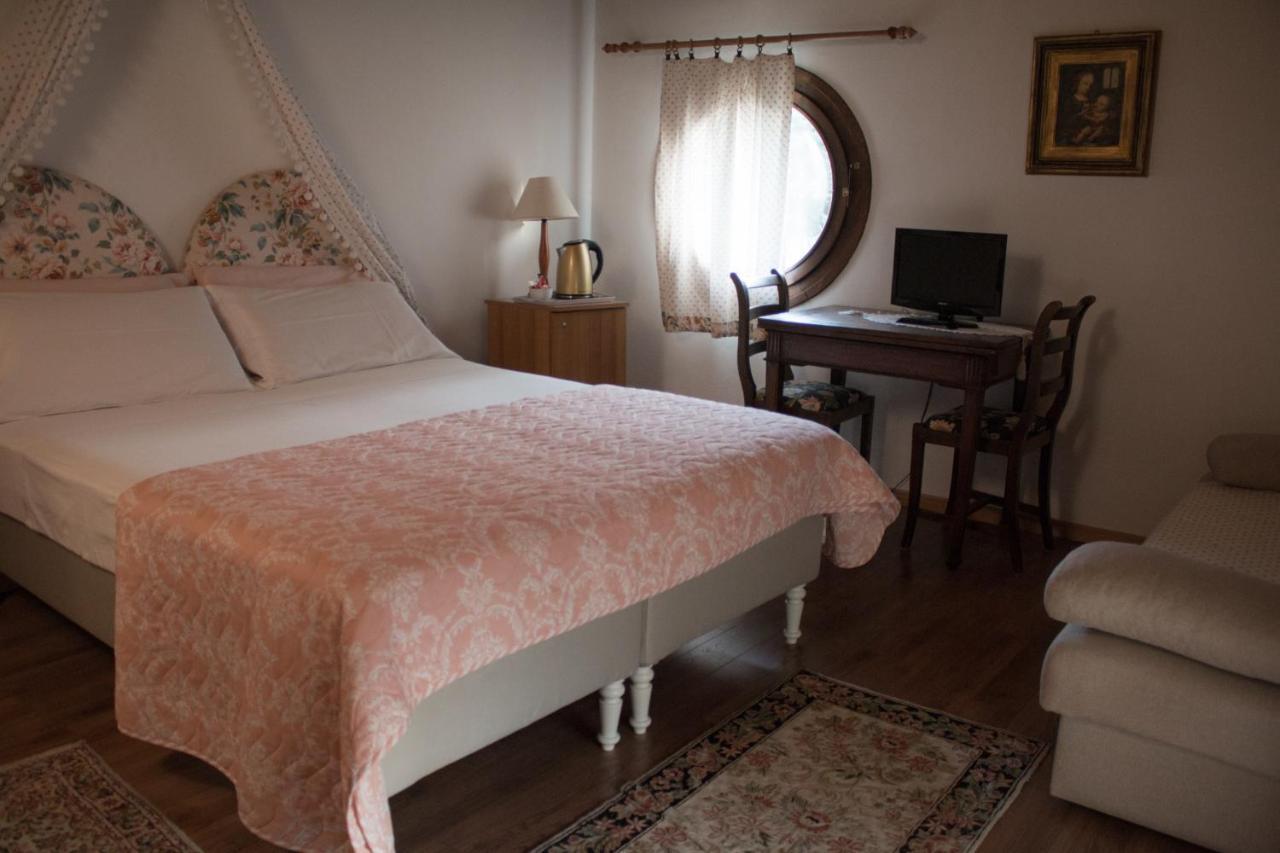 Al Rustico Hotel Torbole Sul Garda Kültér fotó